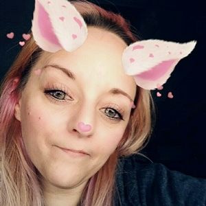 Meet your Posher, Lea